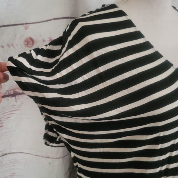 Alice + Olivia Striped Ruched Side Dress Size S - Picture 4 of 6